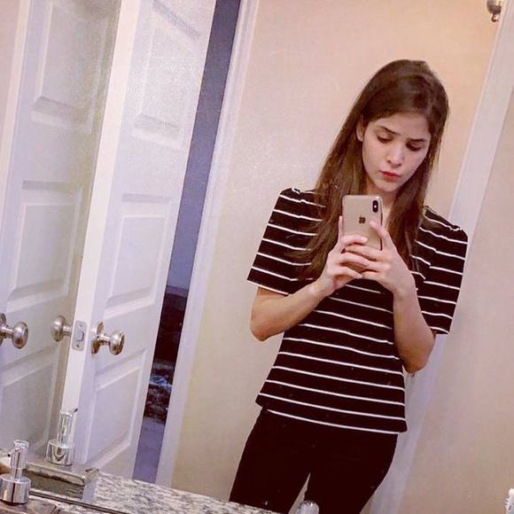 Meet your Posher, Bushra - Picture 1 of 1